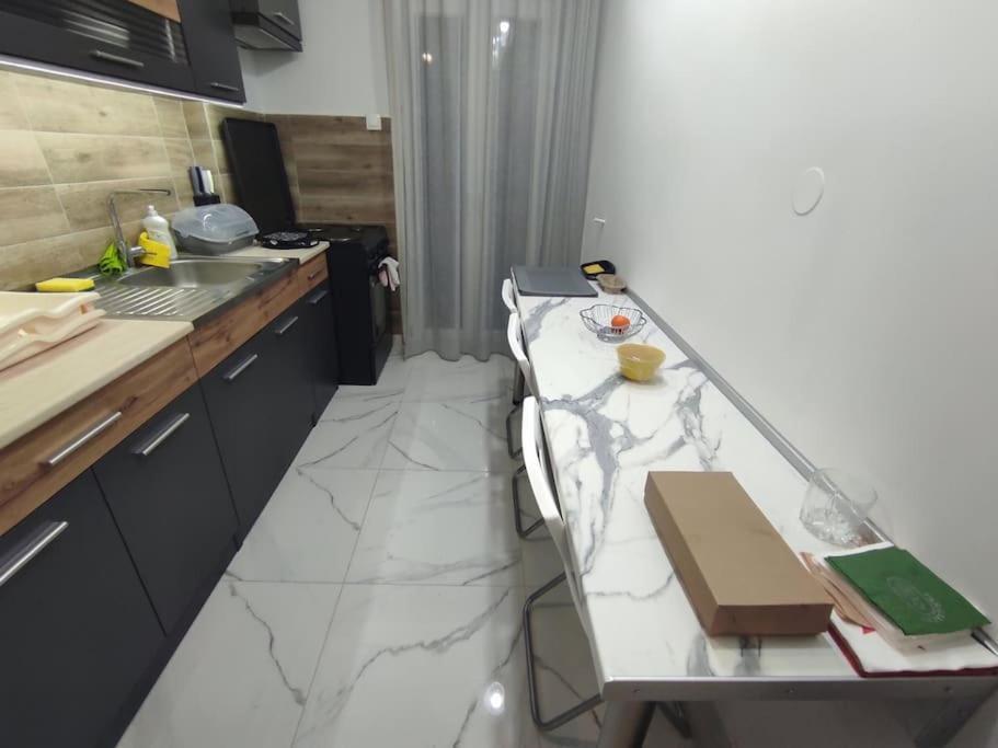 Lux Appartment , 3 Rooms Full Extra , City Center Tessalónica Exterior foto